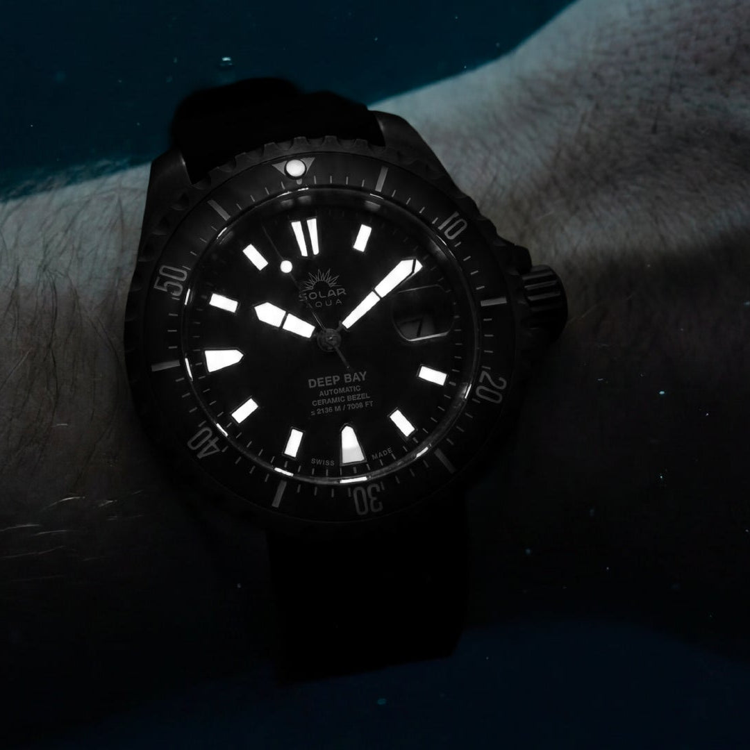 Deep Bay Black PVD Black - Silicone Strap