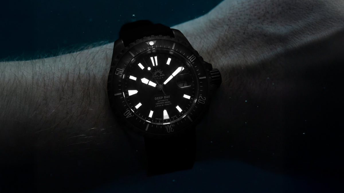 Deep Bay Black PVD Black - Silicone Strap