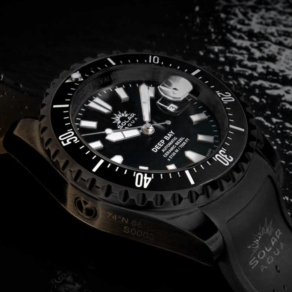 Deep Bay Black PVD Black - Silicone Strap