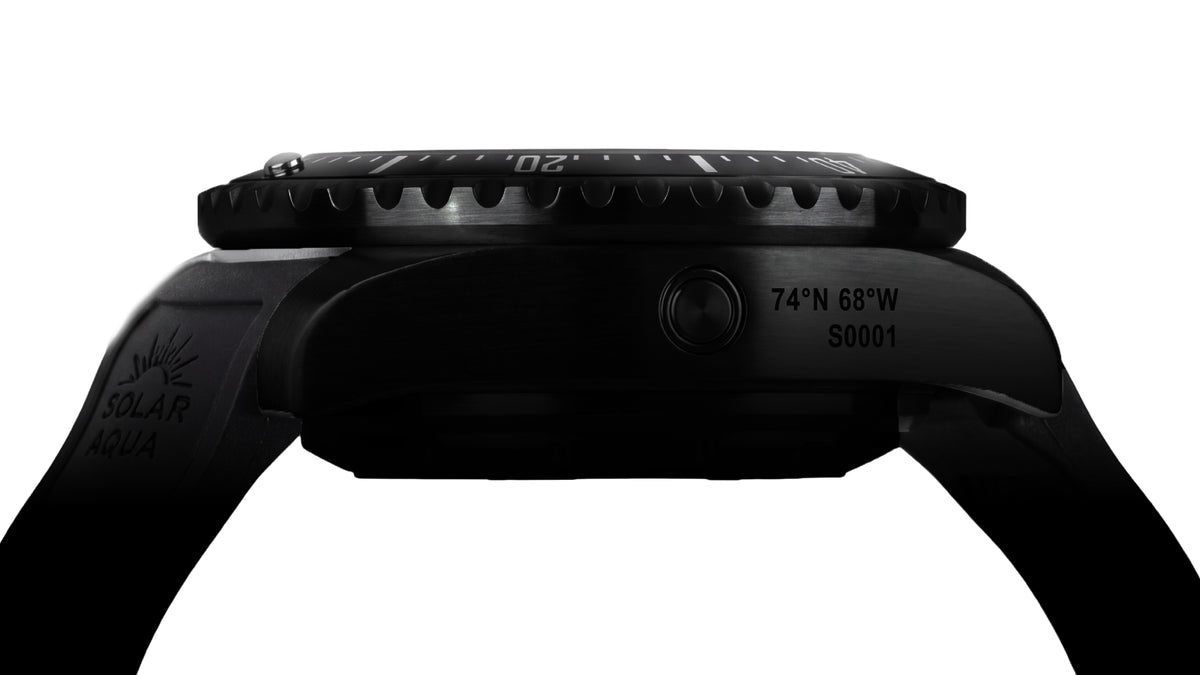 Deep Bay Black PVD Black - Silicone Strap